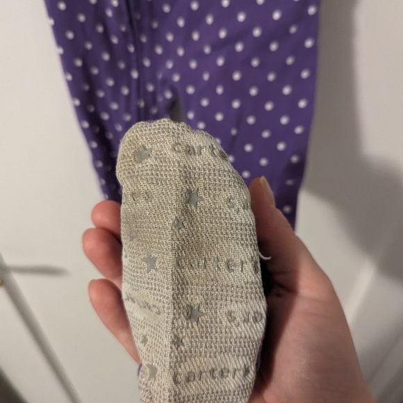 ✨3/$15 Carter's 2T Zipper Jammies - Picture 3 of 3